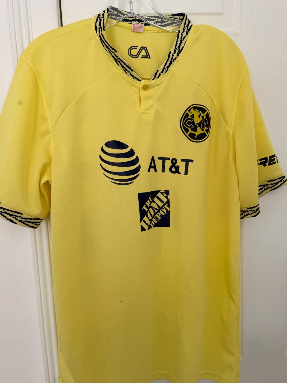Club America Mexico Soccer Fan Jersey Yellow Size XL